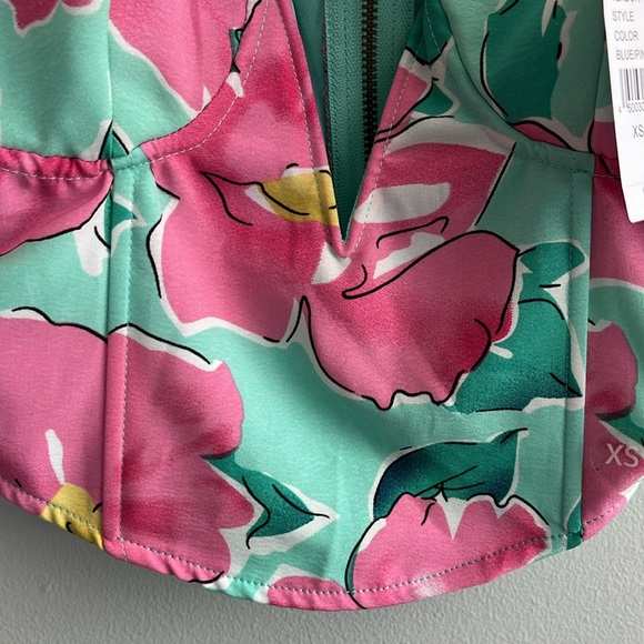 New with tags L.A. Hearts cropped bustier top with deep neckline - Picture 3 of 6